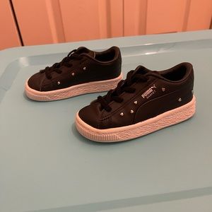 Black Studded Puma Toodler Girl  Size 7C
